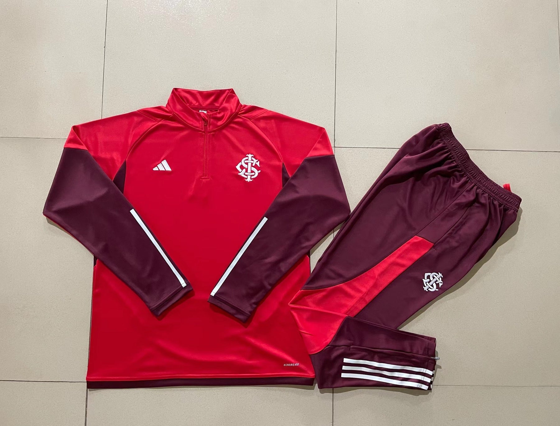 Agasalho de treino Internacional 24/25 - Atleta | Futmantos