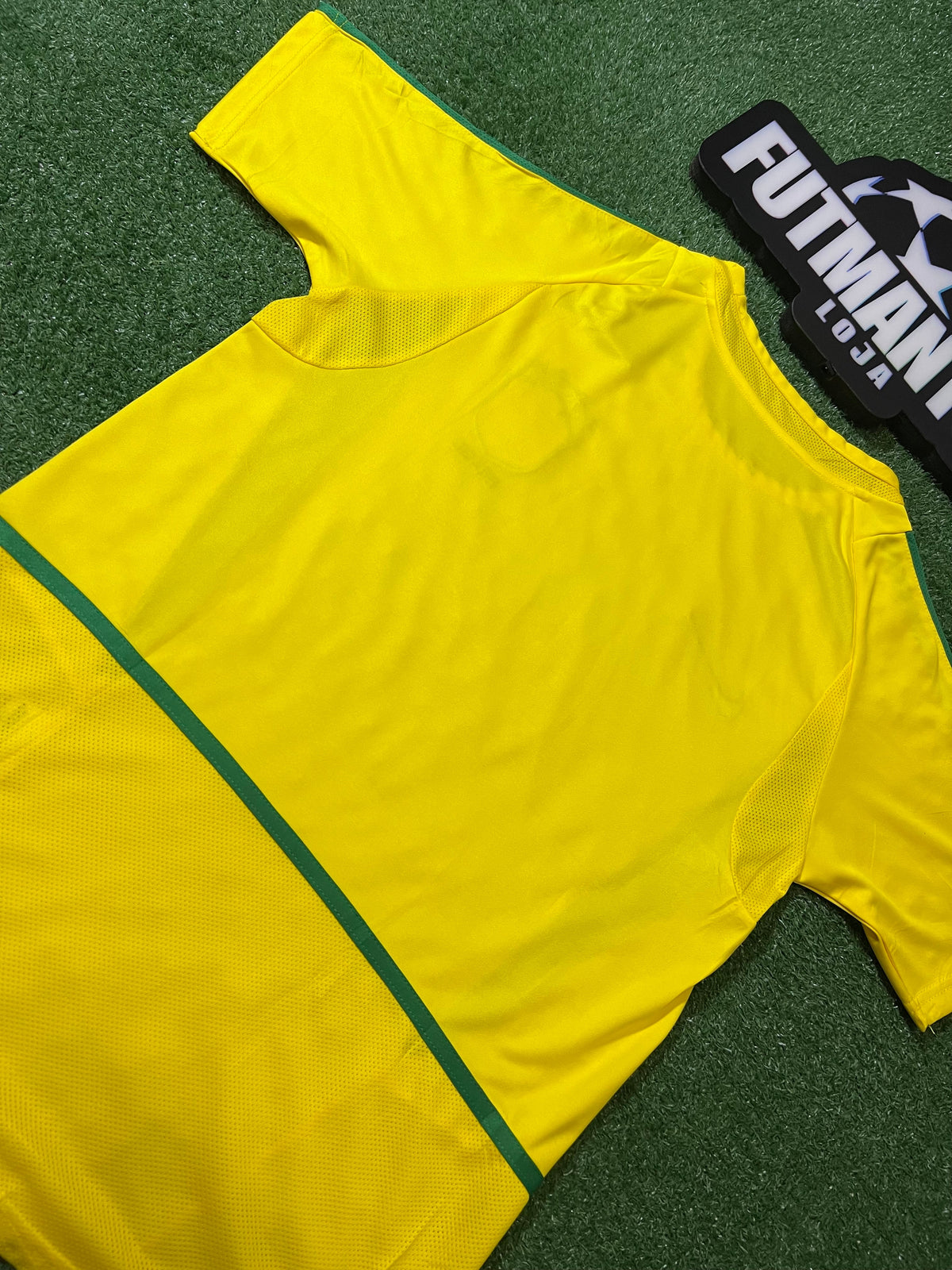 Camisa Brasil 2002 - RetrΓ΄ | FutMantos