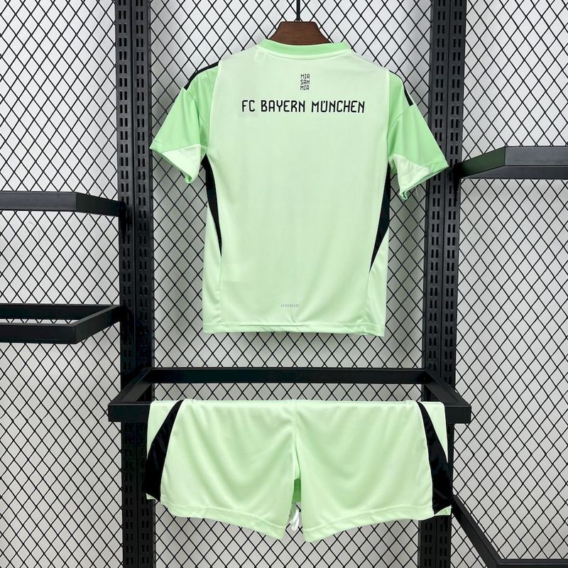Kit Infantil Bayern de Munique Goleiro 2025/26 | Futmantos