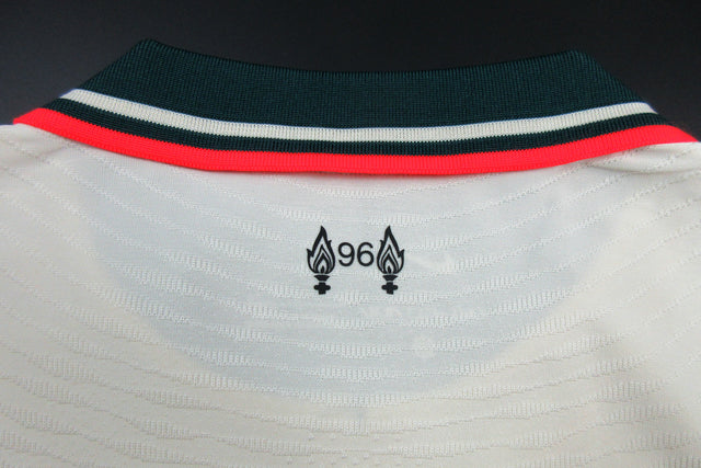 Camisa Liverpool II 2122 - Branca - - Masculino Jogador