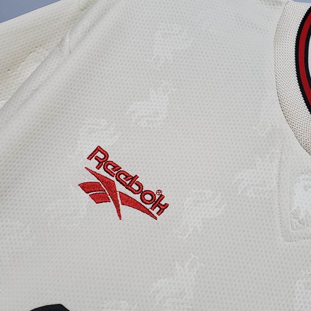Camisa Liverpool Retrô 1996/1997 Branca - | Futmantos