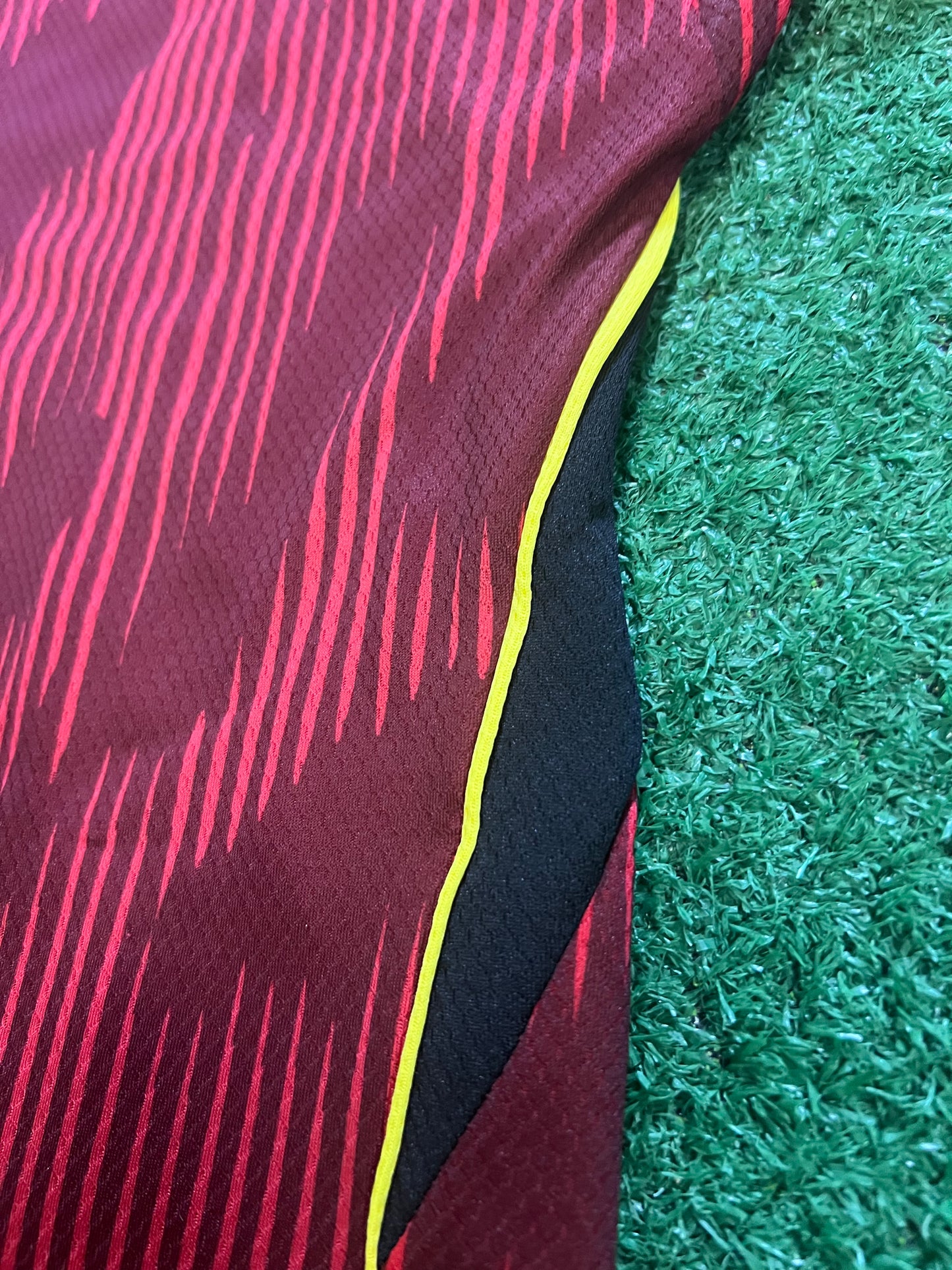 Camisa Brasil alternativa vermelha-modelo Básico 26/27 - Torcedor | FutMantos