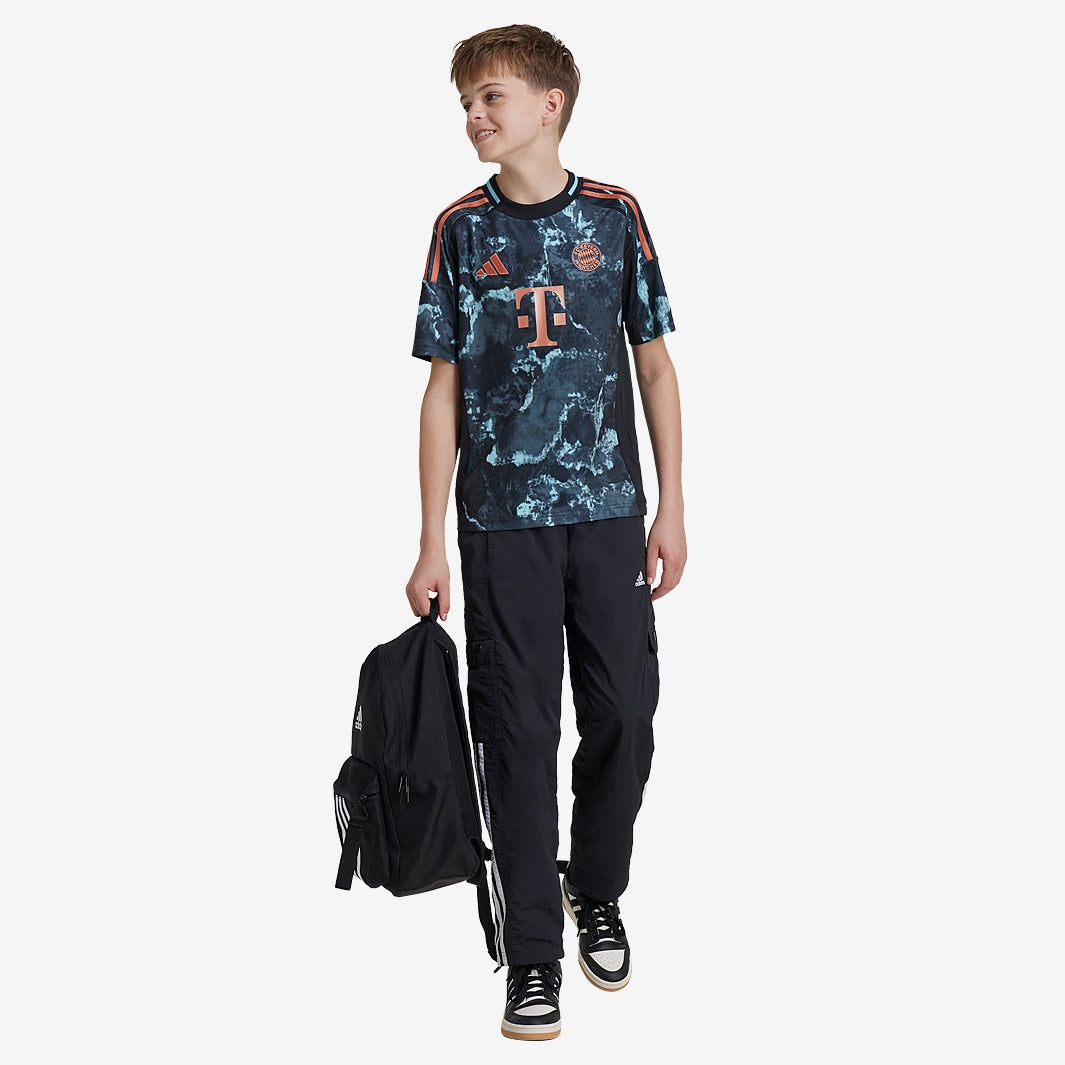 Kit Infantil Bayern de Munique II 24/25 Torcedor | FutMantos