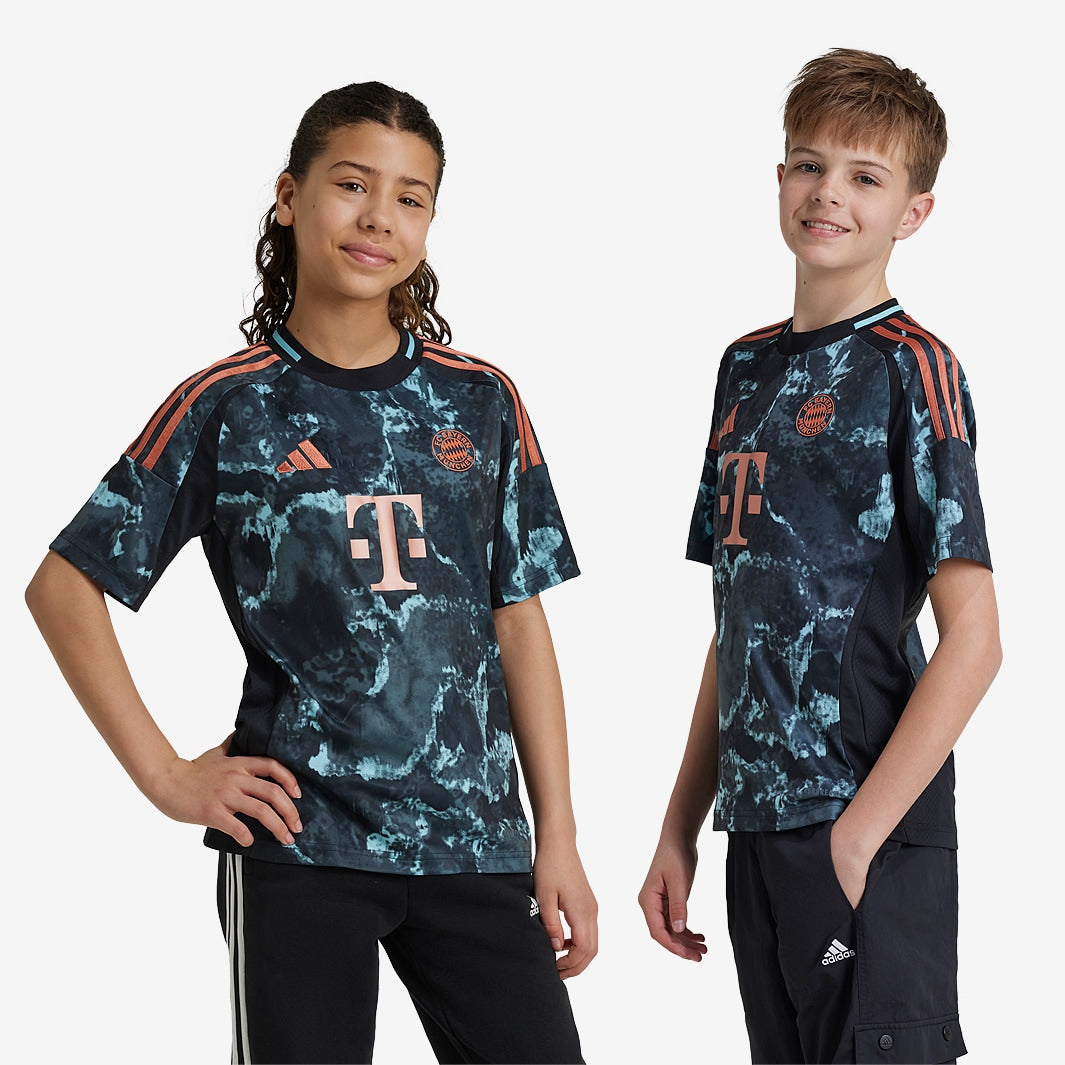 Kit Infantil Bayern de Munique II 24/25 Torcedor | FutMantos