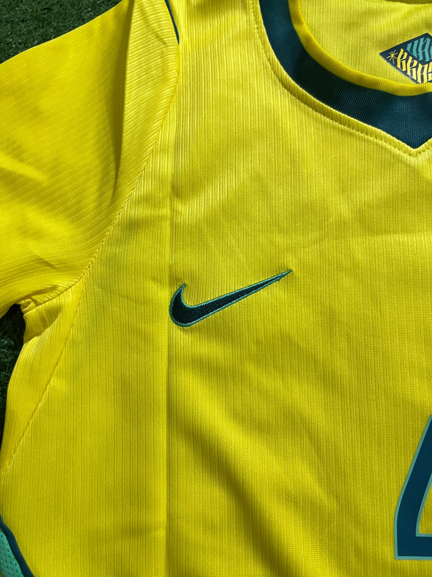 kit Infantil Brasil I 26/27 - Amarelo- NATHAN#4|  FutMantos