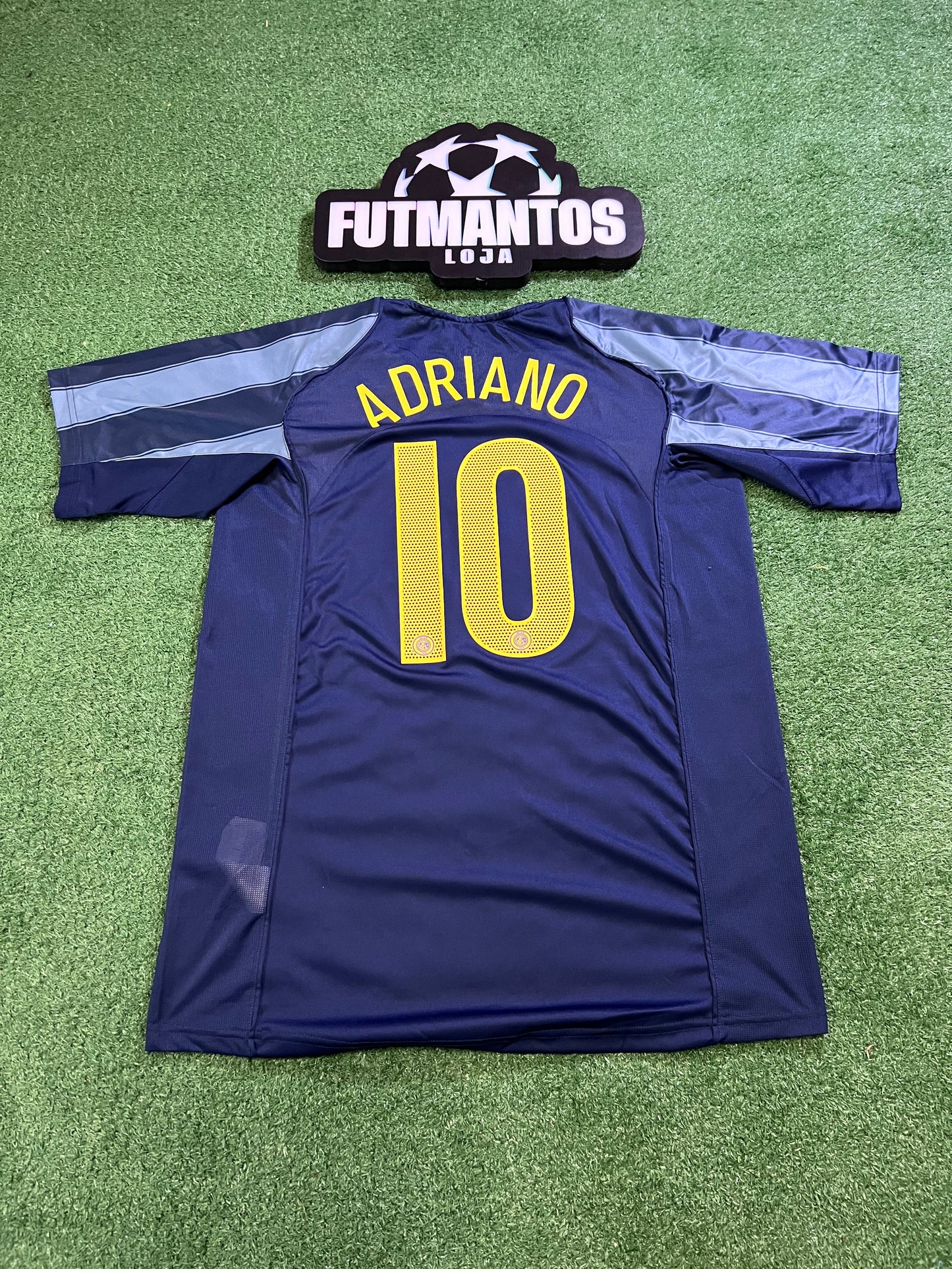 Camisa l Retrô Inter de Milão 04/05 -Adriano Imperador #10| FutMantos