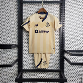 Kit Infantil FC Porto 23/24 New Balance - Dourado | Futmantos