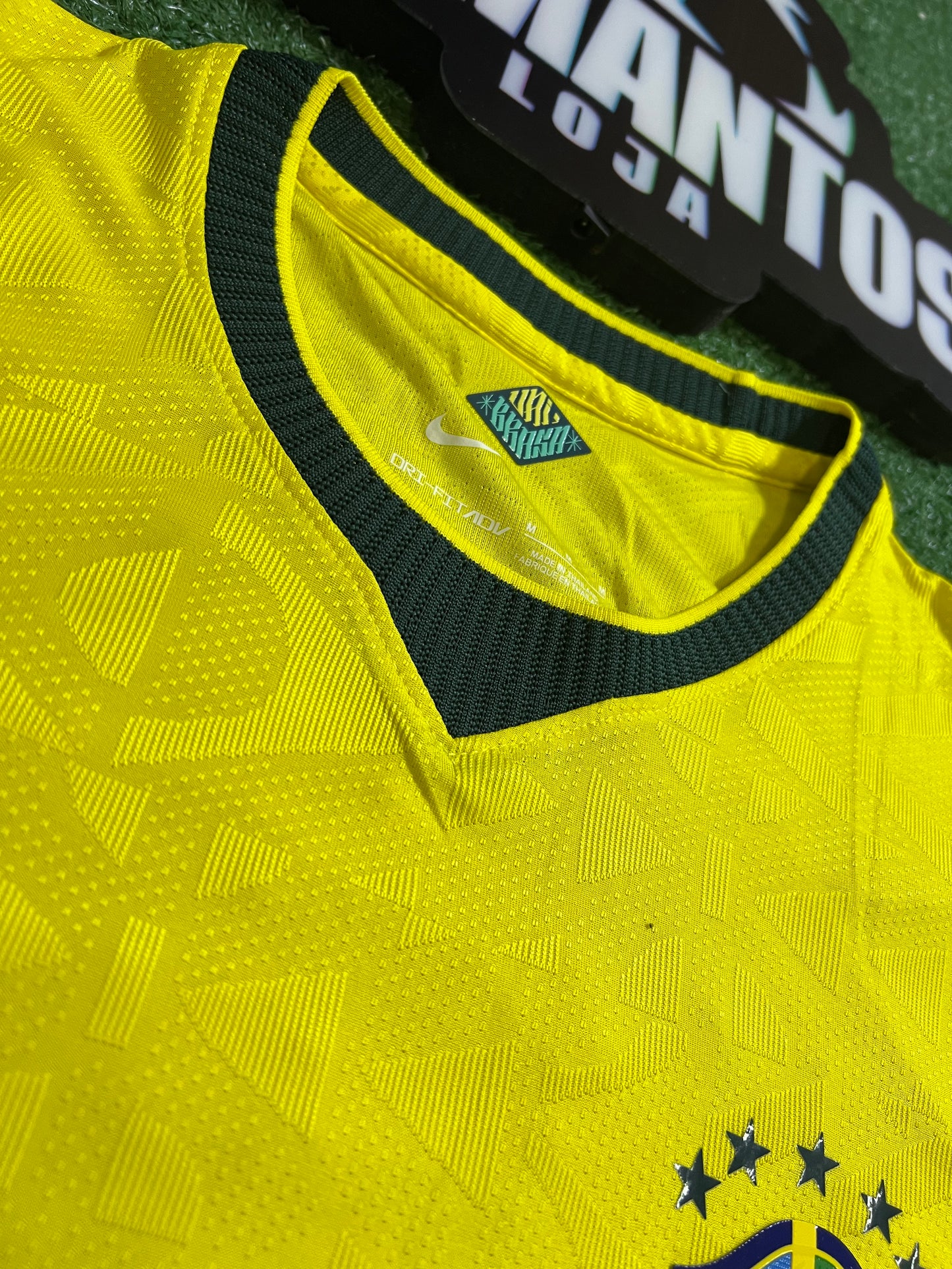 Camisa Brasil Amarela I 26/27 - Jogador Manga Longa (Gola mais Escura) | Futmantos