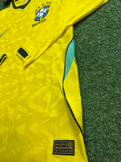Camisa Brasil Amarela I 26/27 - Jogador Manga Longa (Gola mais Escura) | Futmantos