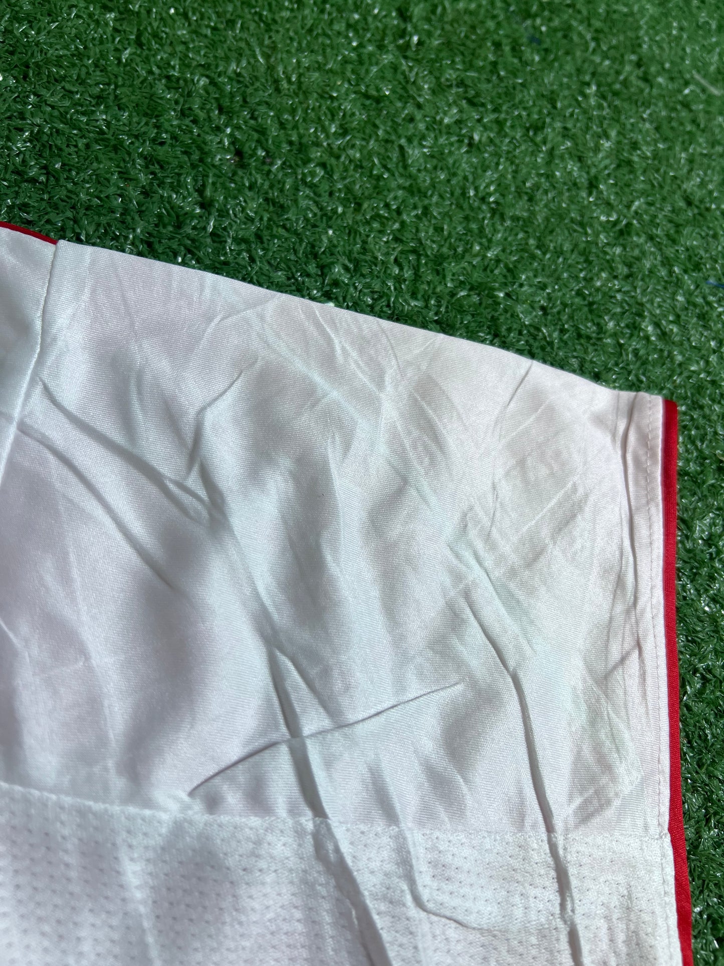 Camisa Arsenal 25/26 -(Leves manchas no tecido)| FutMantos