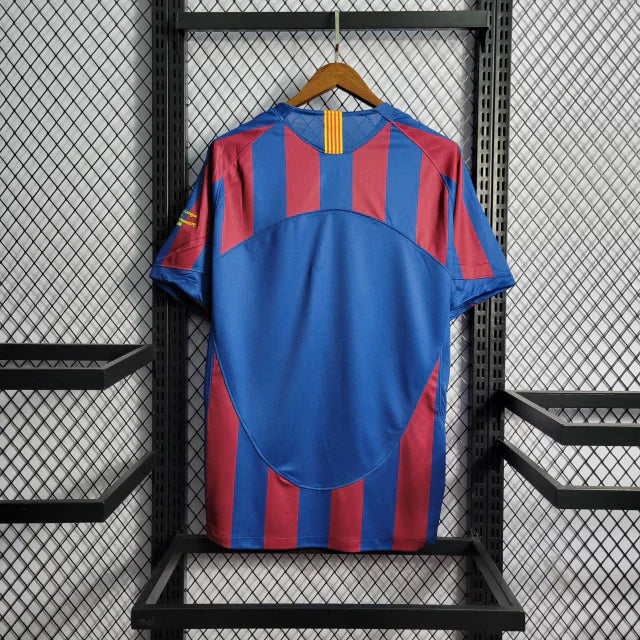 Camisa Barcelona 2006/2007 - Ronaldinho #10 | Futmantos - Loja