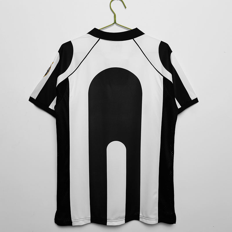 Camisa Juventus Retrô 1997/1998 - Preta/Branca | Futmantos