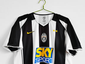 Camisa Juventus Retrô 2004/2005 - Preta/Branca | Futmantos