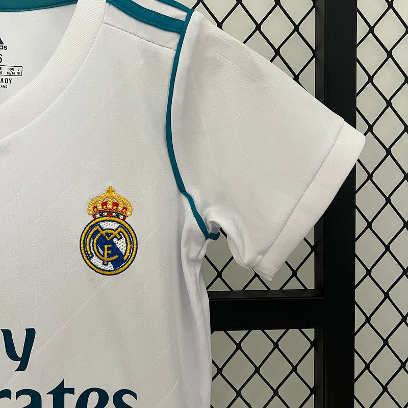 Kit Infantil Real Madrid 2017/18 - Retrô | Futmantos