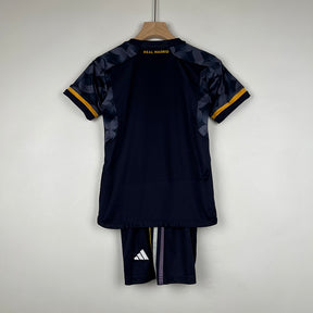 Kit Infantil Real Madrid II 24/25 - Reserva | Futmantos