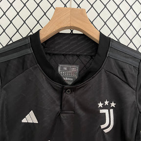 Kit Infantil Juventus - 2023/24 | Futmantos