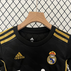 Kit Infantil Real Madrid I 2011/12 - Retrô | Futmantos