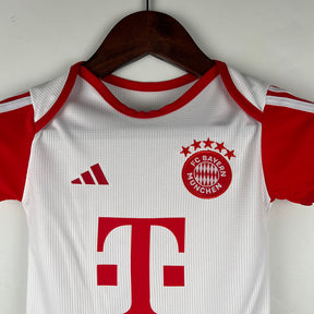 Body de Bebê Bayern de Munique 23/24 -Branco/Vermelho | Futmantos