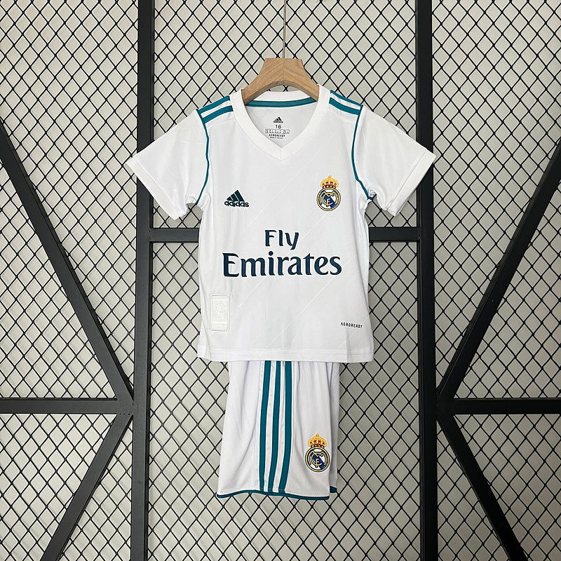 Kit Infantil Real Madrid 2017/18 - Retrô | Futmantos