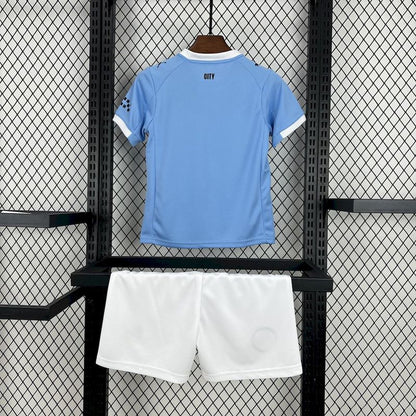 Kit Infantil Manchester City I 2025/26 | Futmantos