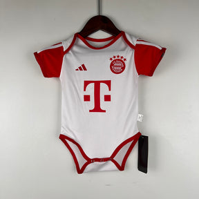 Body de Bebê Bayern de Munique 23/24 -Branco/Vermelho | Futmantos