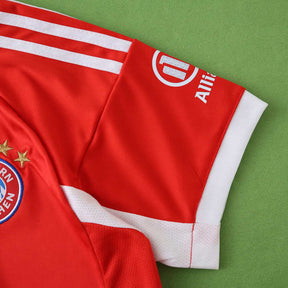 Conjunto Infantil Bayern de Munique I 2025/26 | Futmantos