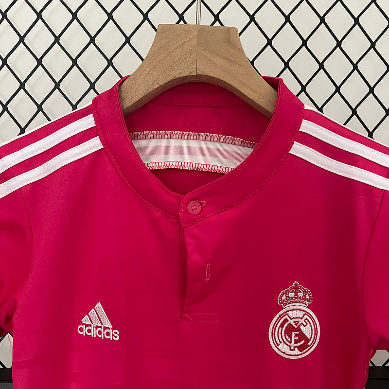 Kit Infantil Real Madrid 2014/15 - Retrô | Futmantos