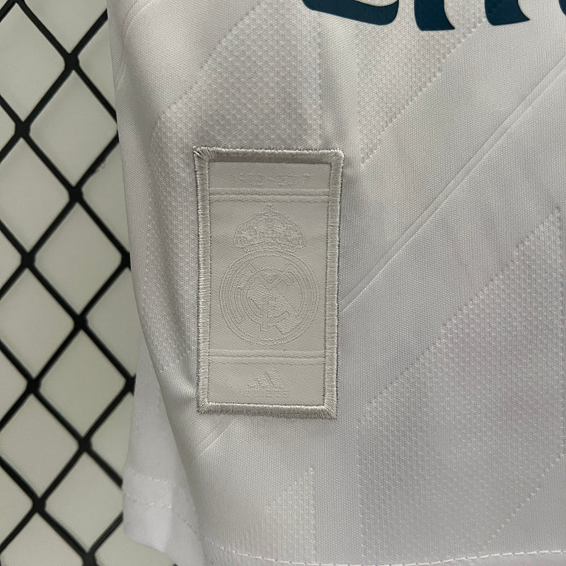 Kit Infantil Real Madrid 2017/18 - Retrô | Futmantos