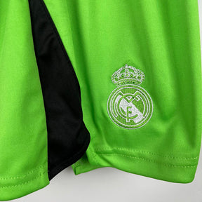 Kit Infantil Real Madrid 2023/24 - Goleiro | Futmantos