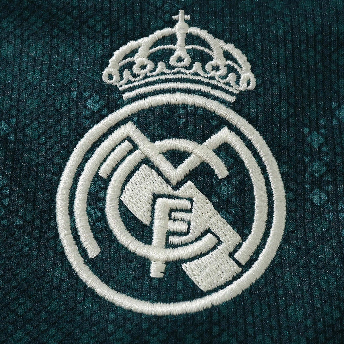 Camisa Feminina Real Madrid 2026/27 II