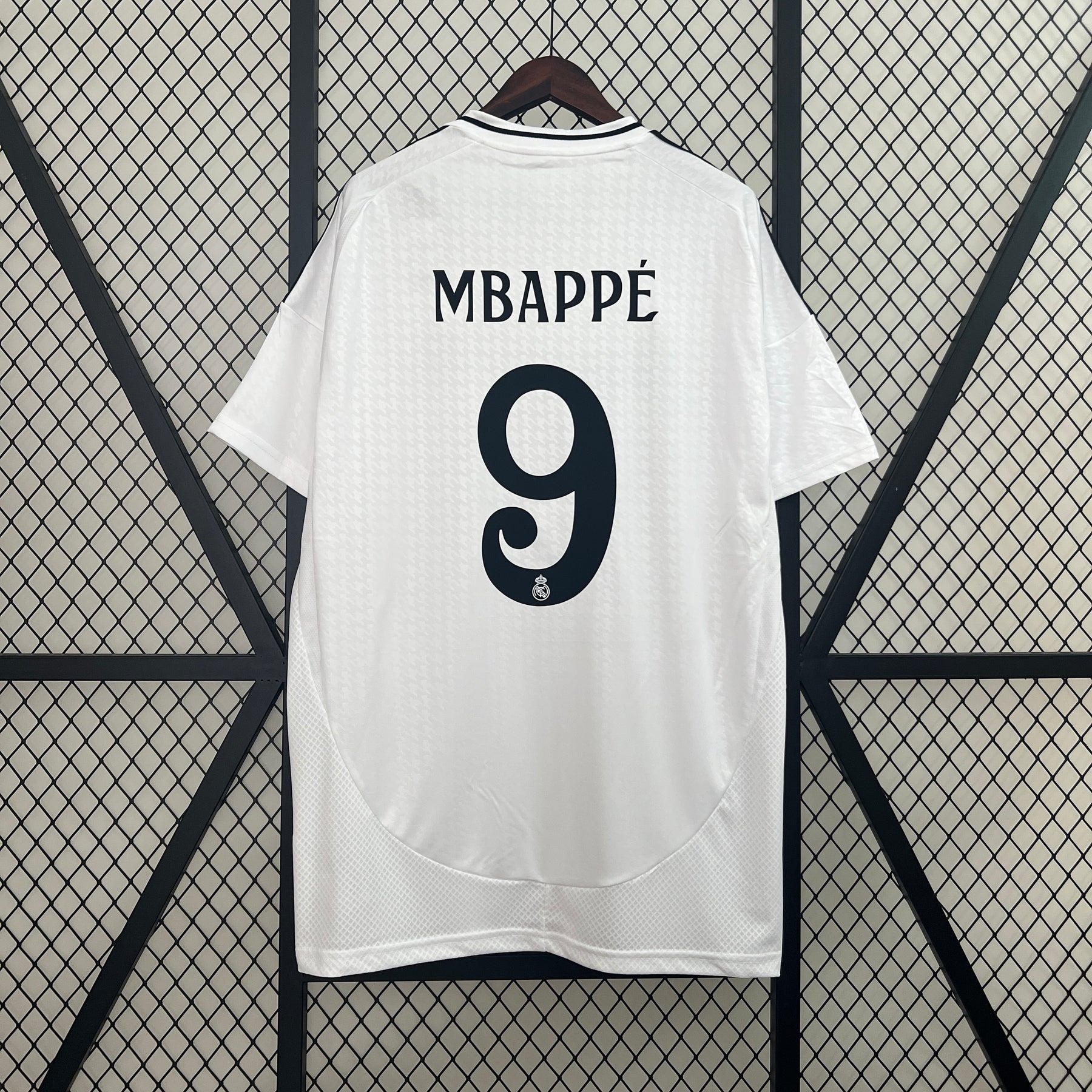 Camisa Real Madrid 24/25 - Mbappé #9 | Futmantos