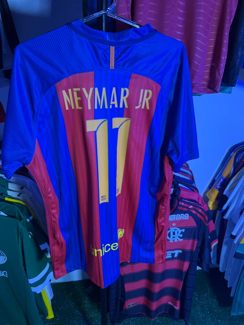 Barcelona 16/17 Neymar #11 | FutMantos