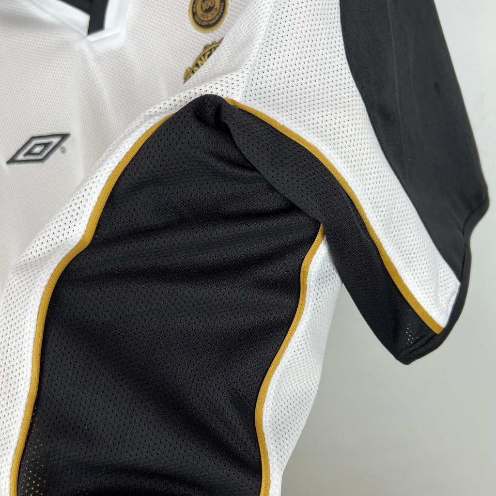 Camisa Manchester United 01/02 Modelo Retrô 100 Anos Masculina- Braca e preta, Dourada e Preta Dupla Face | Futmantos
