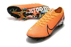 Chuteira Campo Nike Mercurial Vapor 13 Elite FG #JustDoIt - Low