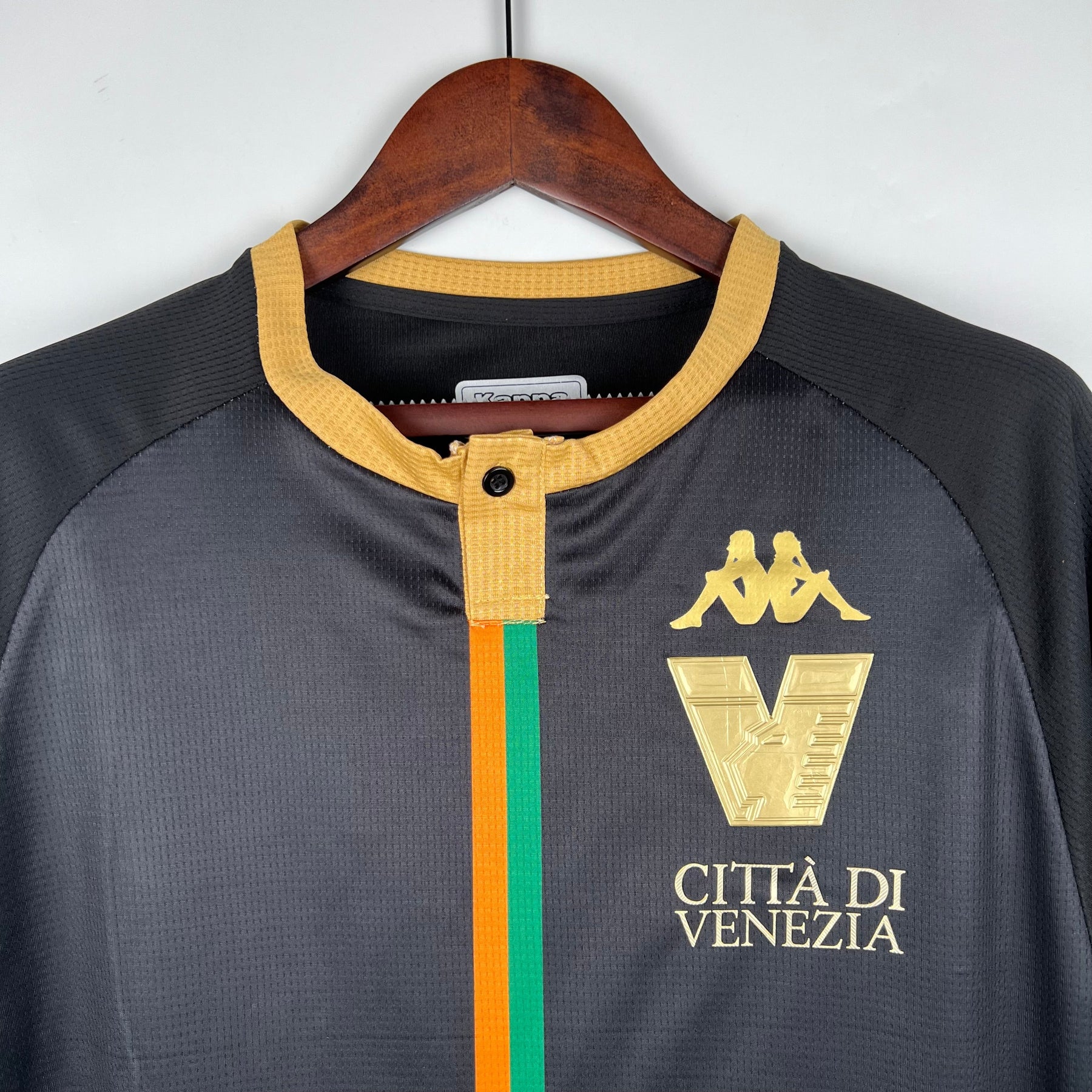 Camisa Venezia I 23/24 Kappa - Preto | Futmantos