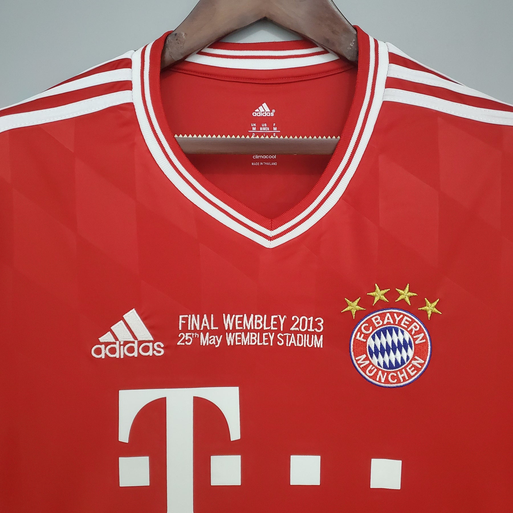 Camisa Manga Longa Bayern de Munique Champions League 2013/14 Adidas - Vermelha | Futmantos