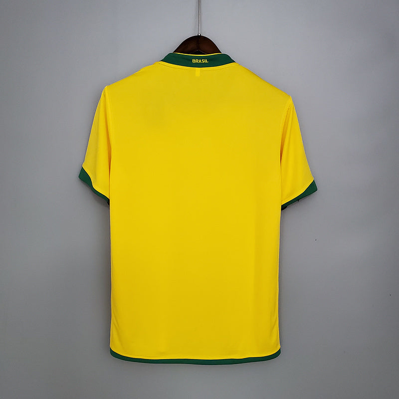 Camisa Seleção Brasileira Retrô 2006 Amarela - Nike | Futmantos