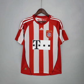 Camisa Bayern de Munique Retrô 2010/2011 Vermelha e Branca - Adidas | Futmantos