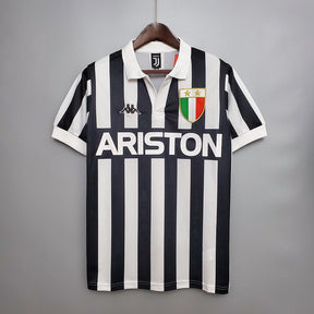 Camisa Juventus Retrô 1984/1985 Preta e Branca - Kappa | Futmantos