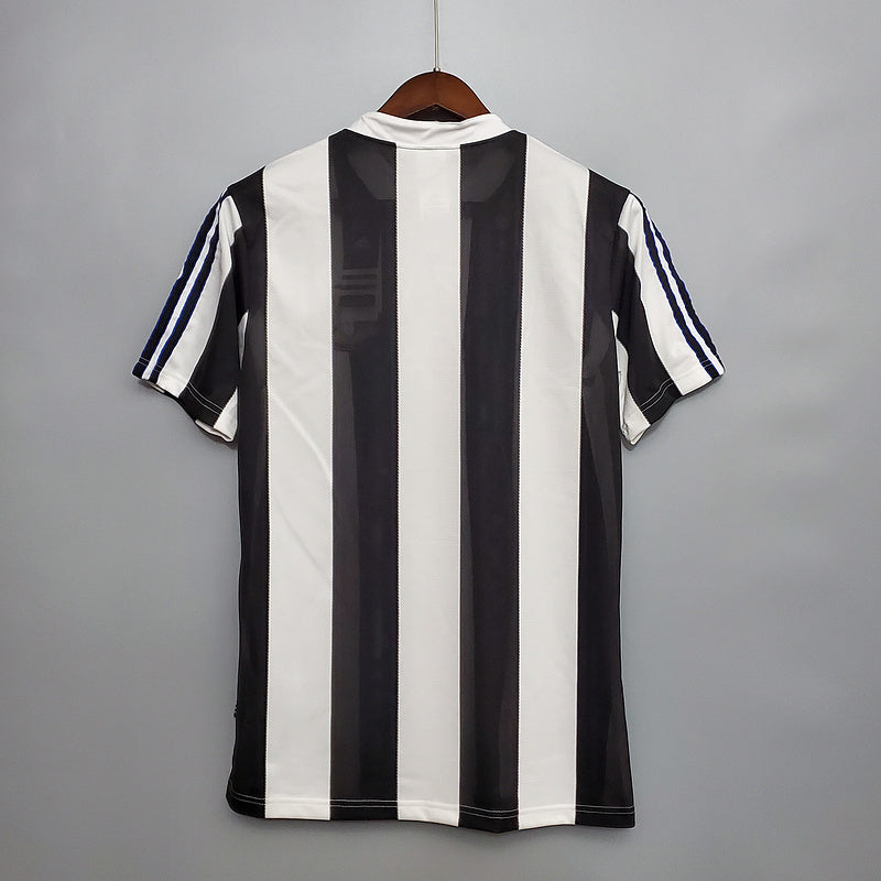 Camisa Newcastle Retrô 1995/1997 Preta e Branca - Adidas | Futmantos