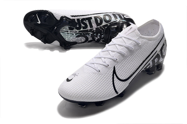 Chuteira Campo Nike Mercurial Vapor 13 Elite FG Branco e Preto - Low